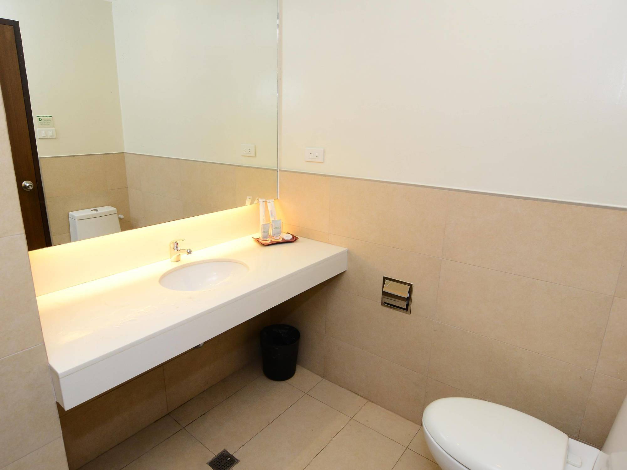 Ever O Business Hotel Zamboanga Zewnętrze zdjęcie